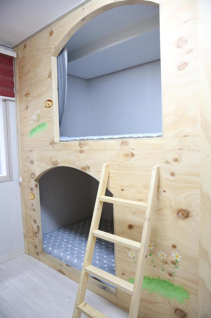 Coco Capsule Guesthouse Busan Exterior foto